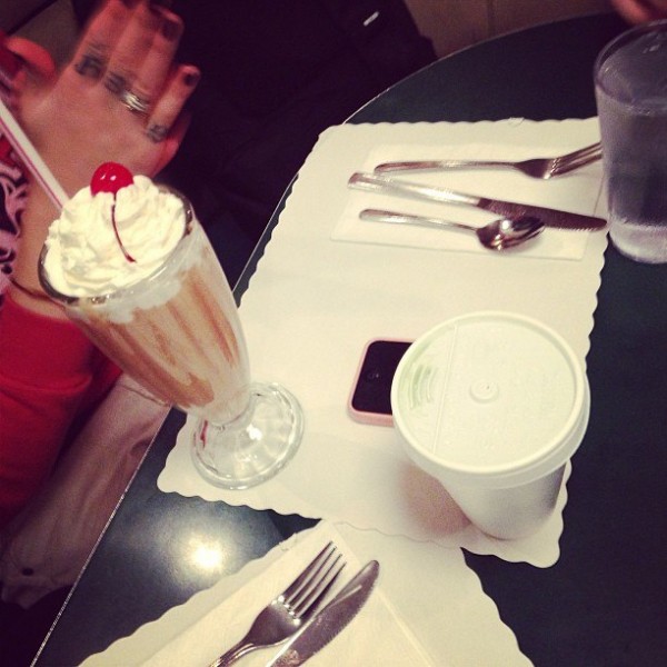 Having a milkshake 3am in LA 2 марта 2013