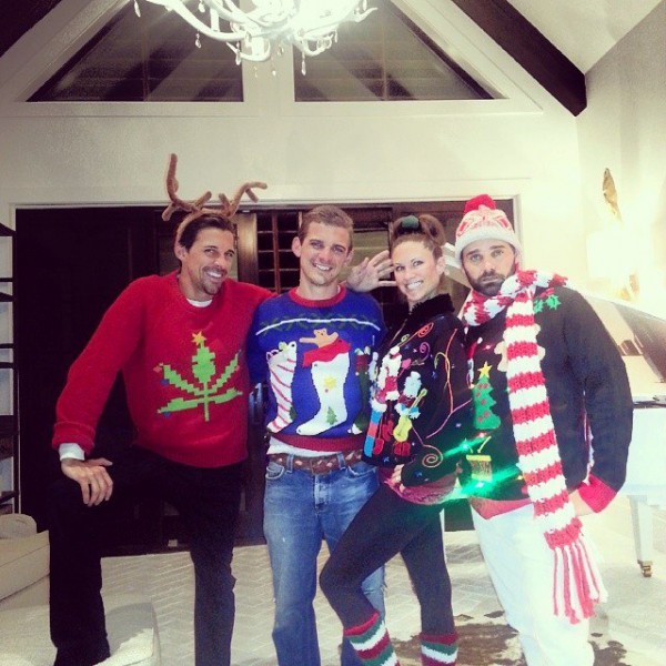 A #ChristmasSweater party w/ @sickysworld @hildebrandlife @mastahildemel..thx @skylargrey #greychristmas 23 декабря 2013