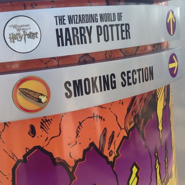 Wow who at @UniversalORL decided to use a blunt on the smoking sign? Guess Harry Pot-ter knows what's up. ----> 30 декабря 2013